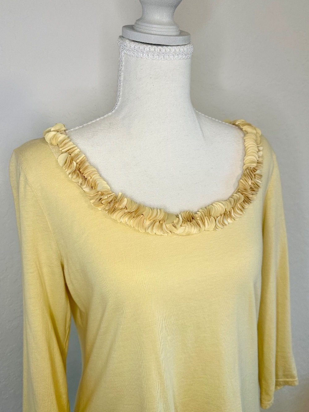 Talbots 100% Cotton Ruffle Garland Neckline Top, Size M - Picture 2 of 8